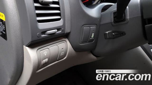 Kia Carnival R Grand Carnival GX, 2013 19