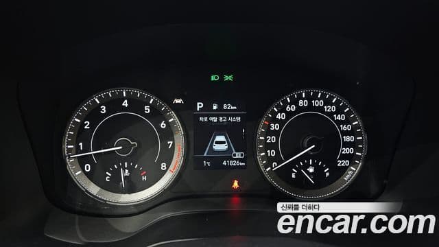 Hyundai Venue 1.6 Flux, 2020 8