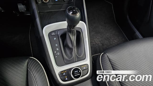 Hyundai Venue 1.6 Flux, 2020 9