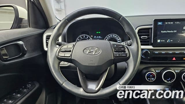 Hyundai Venue 1.6 Flux, 2020 13