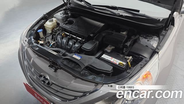 Hyundai YF Sonata Luxury, 2012 6