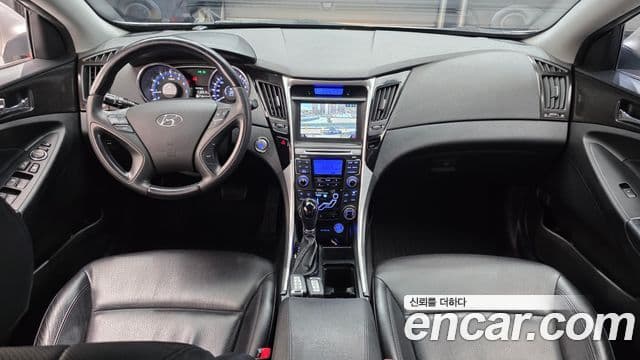 Hyundai YF Sonata Luxury, 2012 7