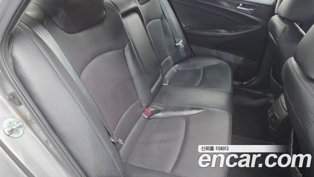 Hyundai YF Sonata Luxury, 2012 12