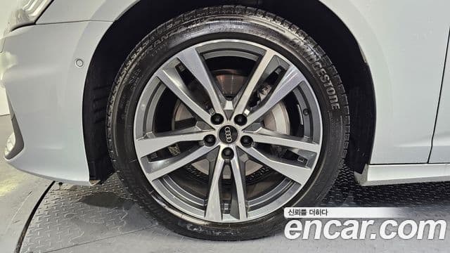 Audi A6 (C8) Premium, 2023 все фото