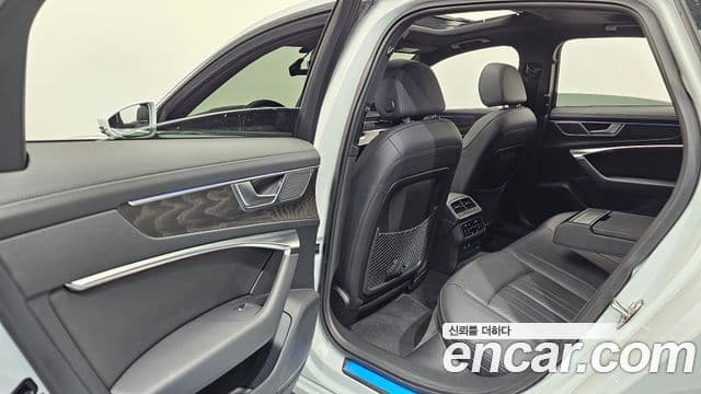 Audi A6 (C8) Premium, 2023 11