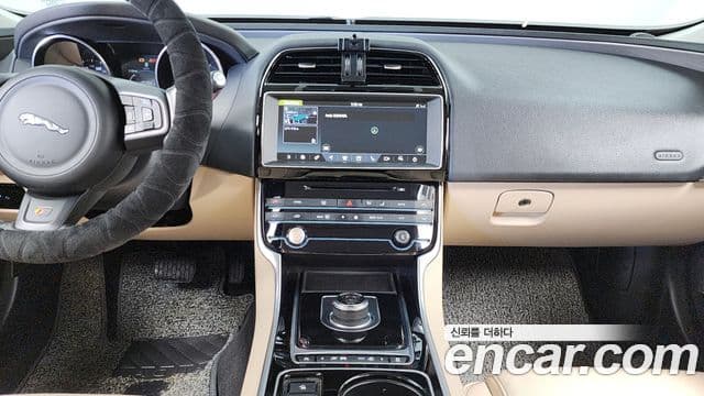 Jaguar XE 20d Prestige AWD, 2017 14