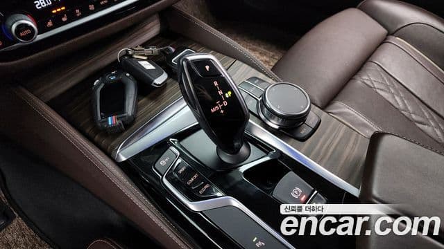 BMW 5시리즈 (G30) 530i xDrive Luxury Plus, 2018 9