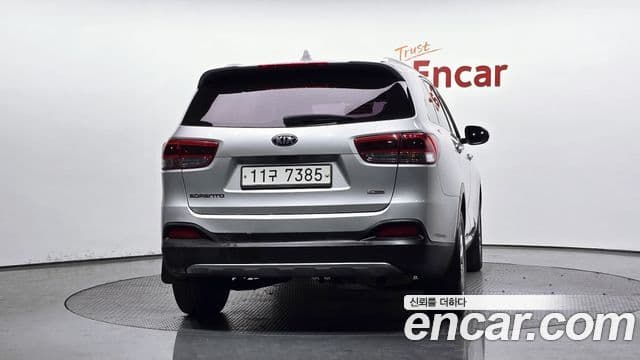 Kia All New Sorento Prestige, 2015 4