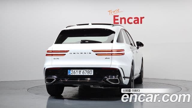 Genesis GV70, 2025 4