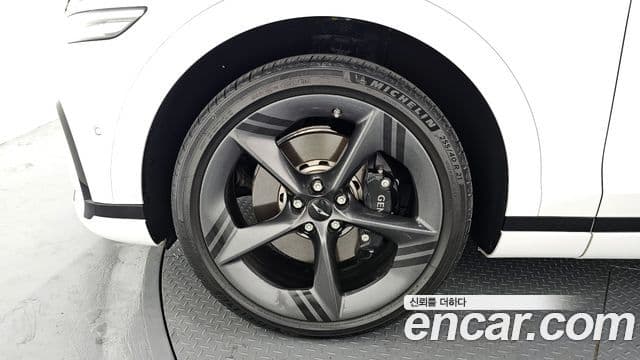 Genesis GV70, 2025 все фото