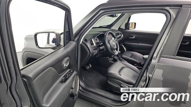 Jeep Renegade 2.4 Limited, 2021 10