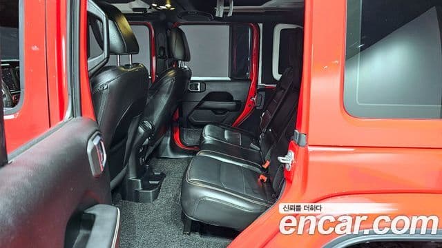 Jeep Wrangler (JL) 2.0 Overland 4도어, 2019 12