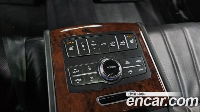 Hyundai Equus(новый кузов / новое поколение) Luxury, 2010 18