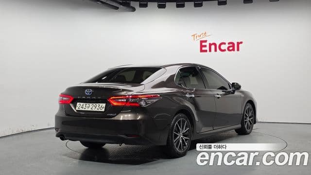 Toyota 캠리 (XV70) 2.5 XLE гибрид, 2022 2