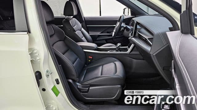 KG모빌리티(SsangYong) Torres T7, 2023 11