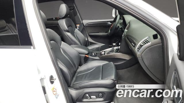 Audi SQ5 8R, 2016 11