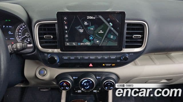 Hyundai Venue 1.6 Modern Plus, 2022 12