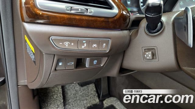 Genesis EQ900 Prestige, 2016 15