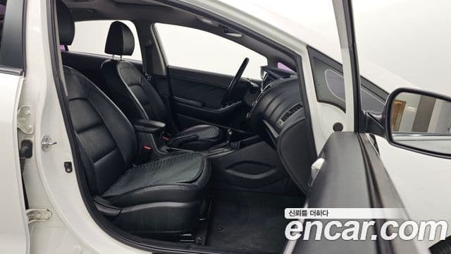 Kia K3 Eco Plus, 2013 11