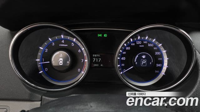 Hyundai YF Sonata Y20 Grand, 2011 8