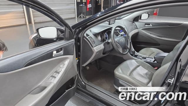 Hyundai YF Sonata Y20 Grand, 2011 11