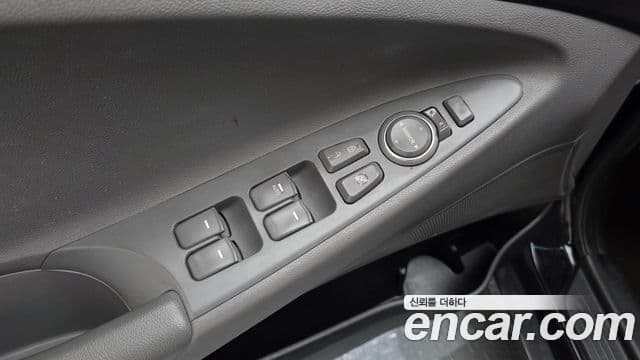 Hyundai YF Sonata Y20 Grand, 2011 19