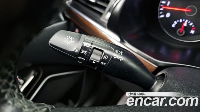 Kia All New K7 3.0 LPI Luxury (арендный автомобиль), 2019 8