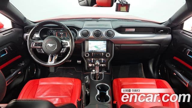 Ford Mustang купе, 2022 7