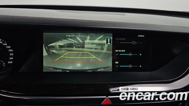 Genesis G90 Luxury, 2019 16