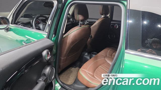 Mini Cooper 3세대, 2019 11