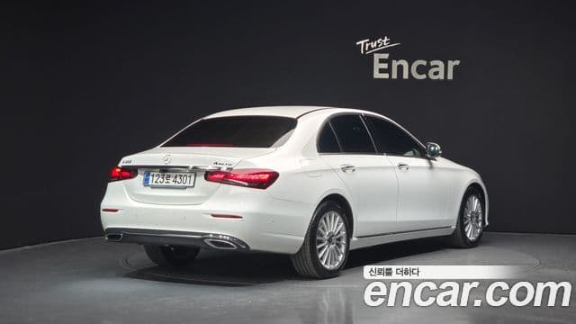 Mercedes-Benz E-класс W213 Exclusive, 2023 2