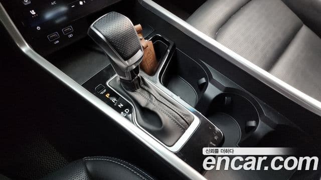 KG모빌리티(SsangYong) Torres T7, 2023 9