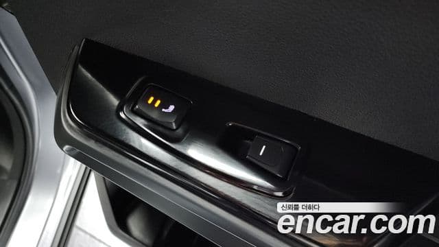 KG모빌리티(SsangYong) Torres T7, 2023 19