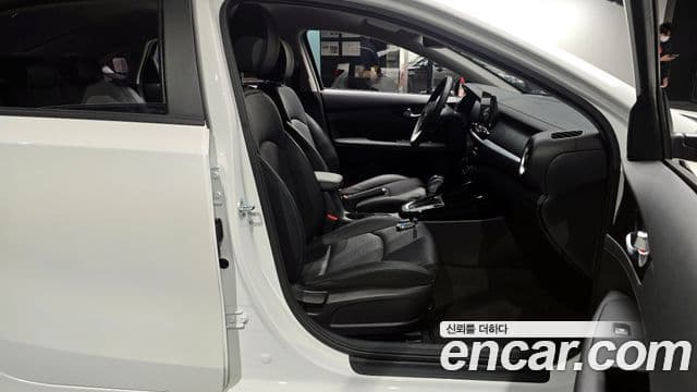 Kia The / новый New K3 2세대 Prestige, 2023 11