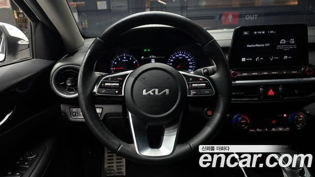 Kia The / новый New K3 2세대 Prestige, 2023 14