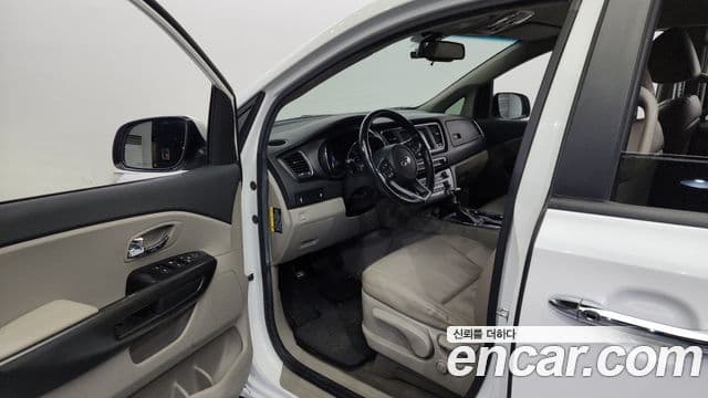 Kia The / новый New Carnival Luxury, 2019 10