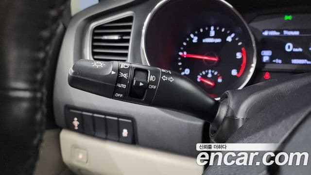 Kia The / новый New Carnival Luxury, 2019 15