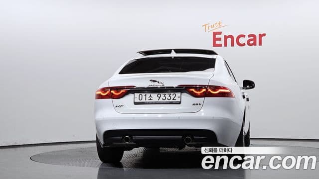 Jaguar XF (X260) 25t Portfolio, 2018 4