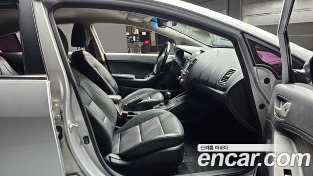 Kia K3 Luxury, 2015 10