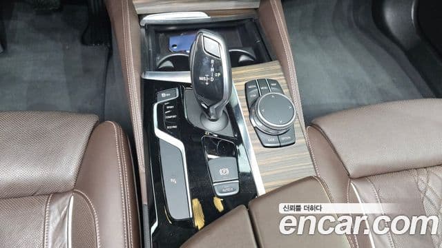 BMW 5시리즈 (G30) 530i xDrive Luxury Plus, 2018 9