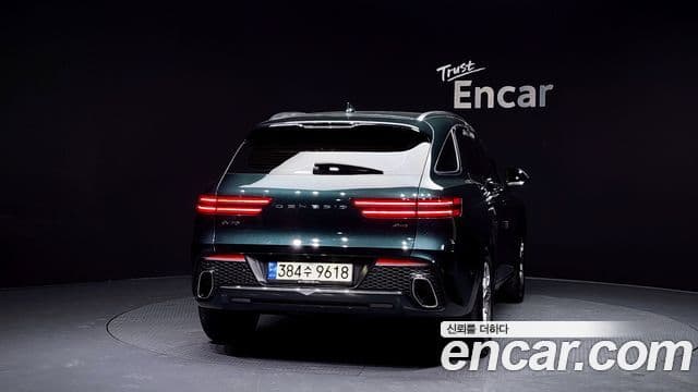 Genesis GV70, 2022 4