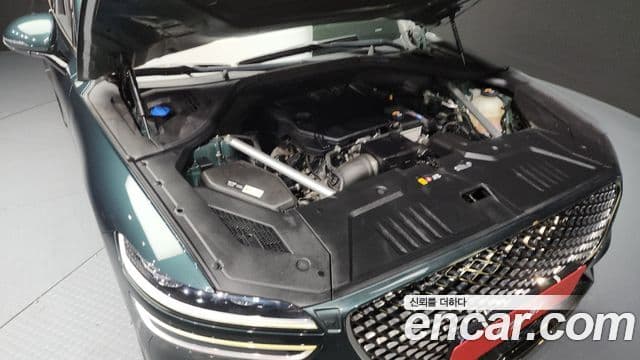 Genesis GV70, 2022 6