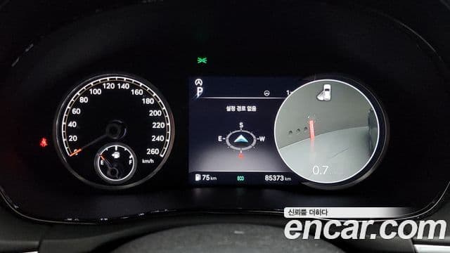 Genesis GV70, 2022 8