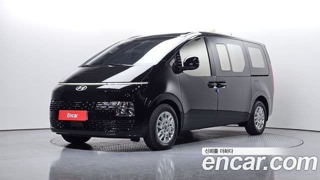 Hyundai Staria Modern, 2025 1