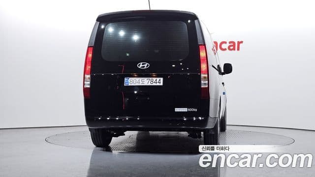 Hyundai Staria Modern, 2025 4