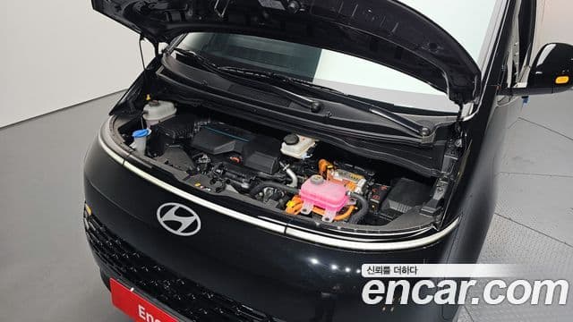 Hyundai Staria Modern, 2025 6