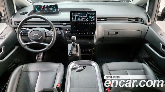 Hyundai Staria Modern, 2025 7