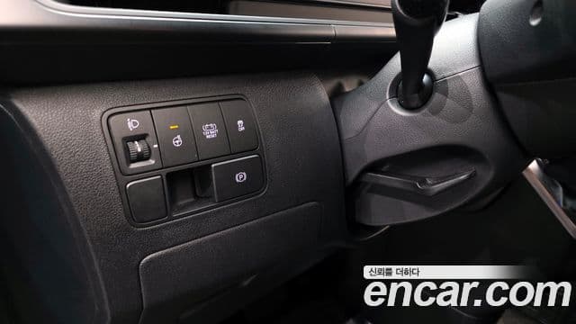 Hyundai Staria Modern, 2025 17