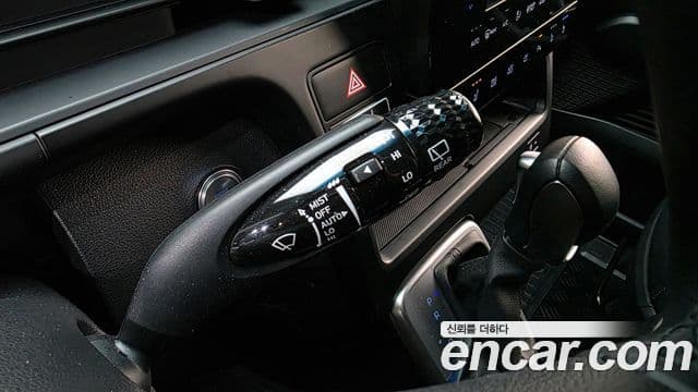 Hyundai Staria Modern, 2025 18