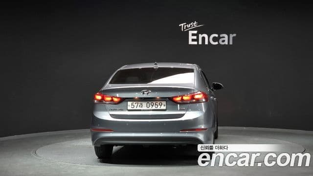 Hyundai Avante AD 1.6 GDI Smart, 2016 4